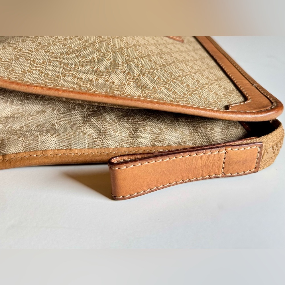 Celine Authentic Women's Clutch Bag • Pre-loved